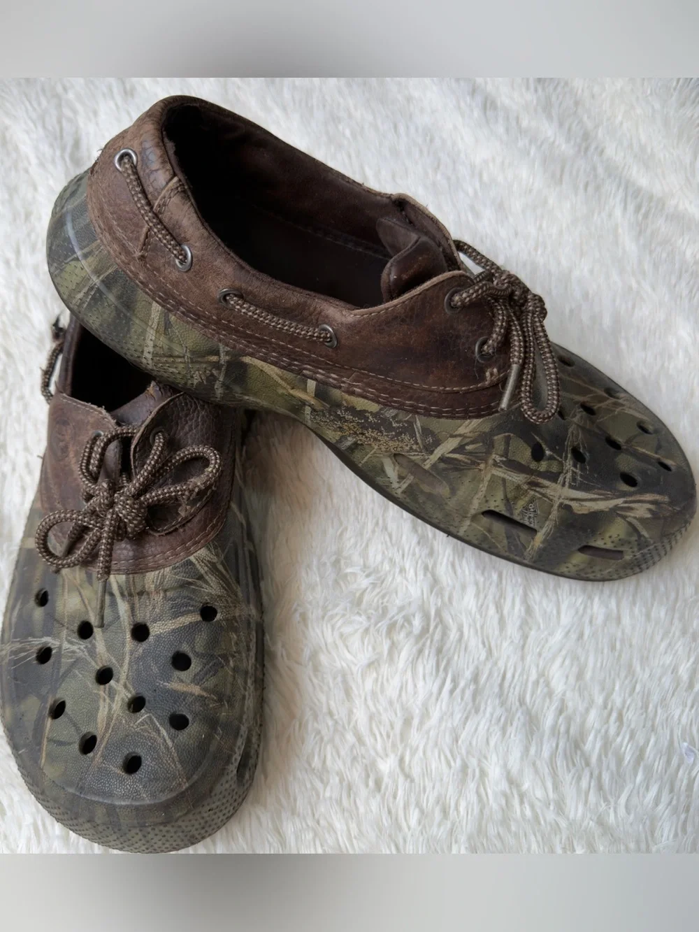 CROCS boat style